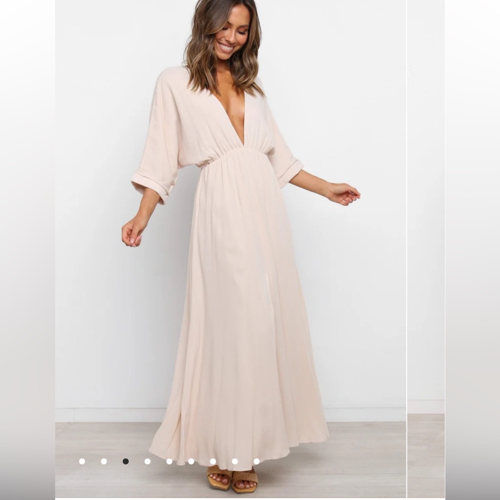 Elegant Cream Maxi Dress